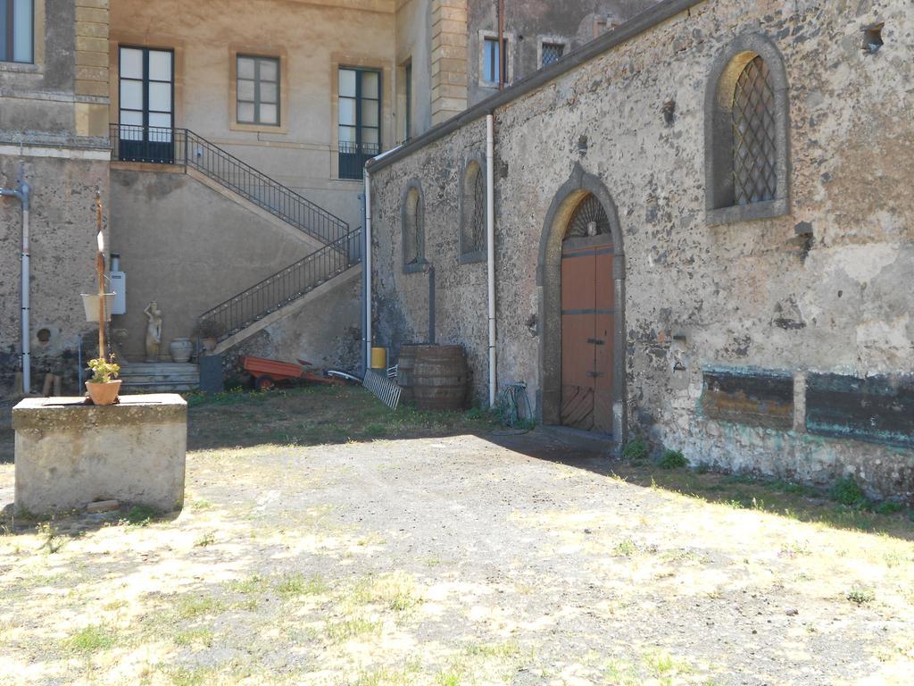 Etna Wine Azienda Agrituristica Passopisciaro Bilik gambar